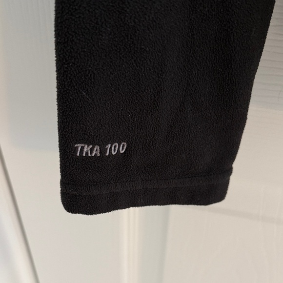 The North Face Women's Black Pullover - Picture 4 of 5